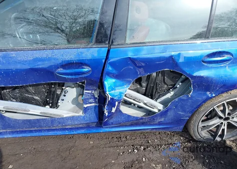 2023 BMW 330I xDrive z USA, uszkodzony, nr VIN 3MW89FF07P8D63346